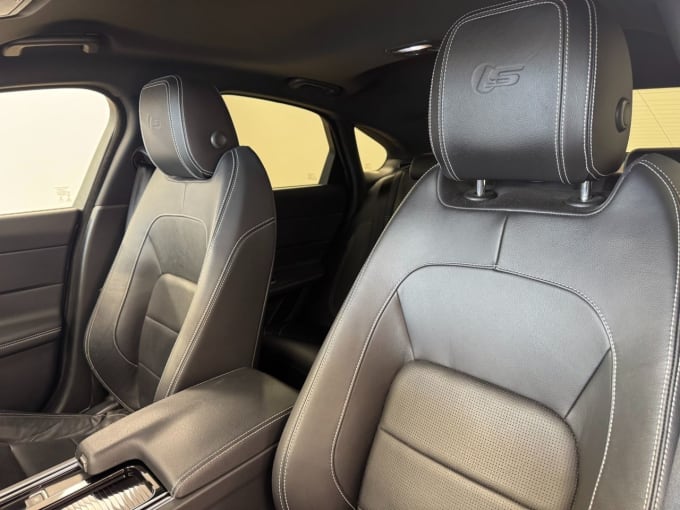 2016 Jaguar Xf
