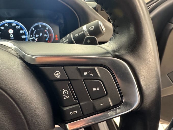 2016 Jaguar Xf