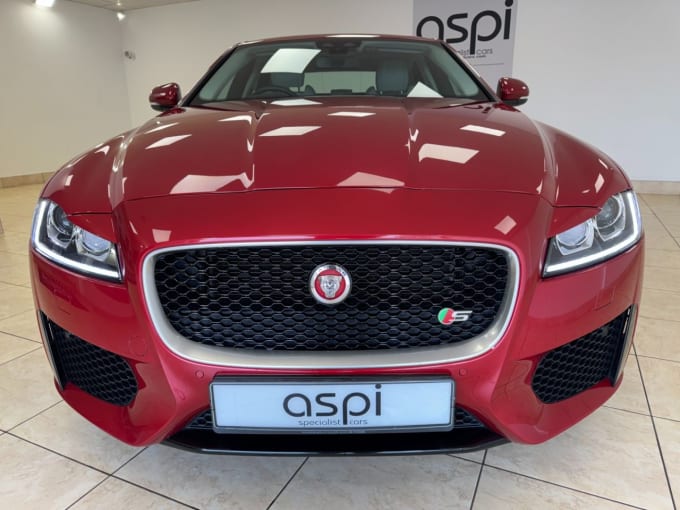 2017 Jaguar Xf
