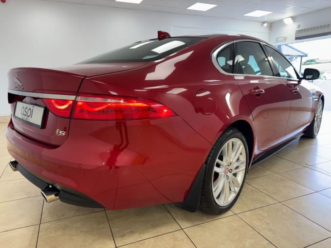 2017 Jaguar Xf