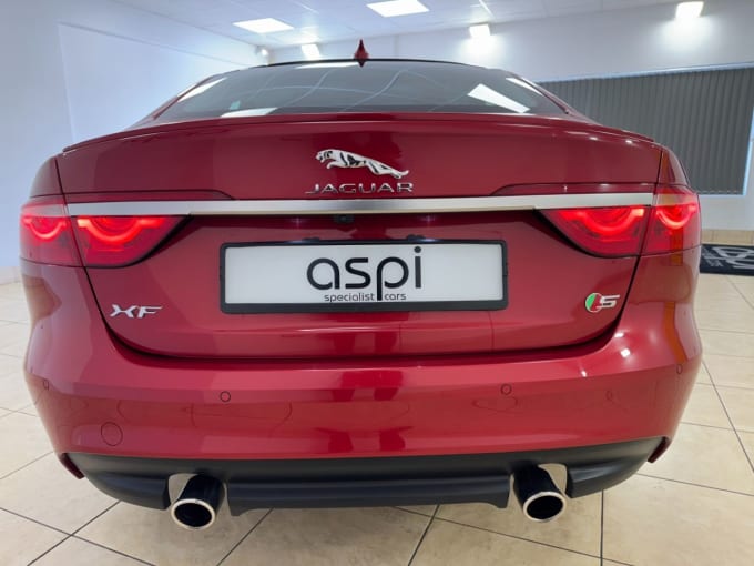 2017 Jaguar Xf
