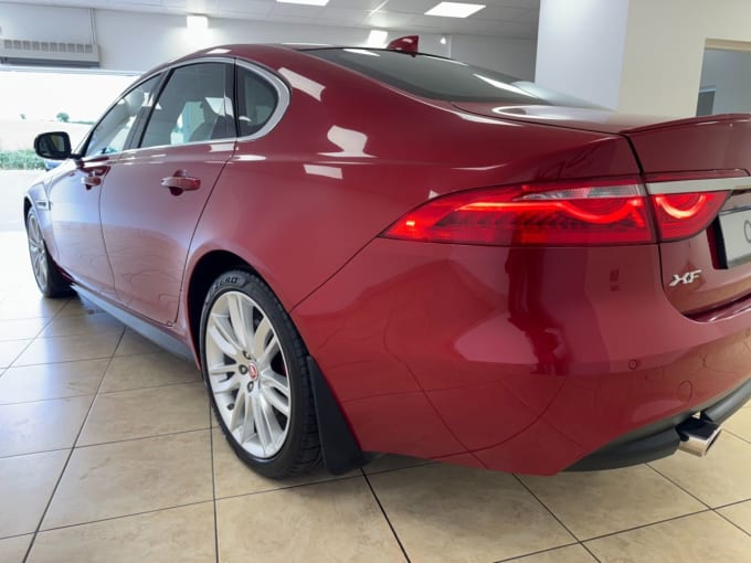 2017 Jaguar Xf
