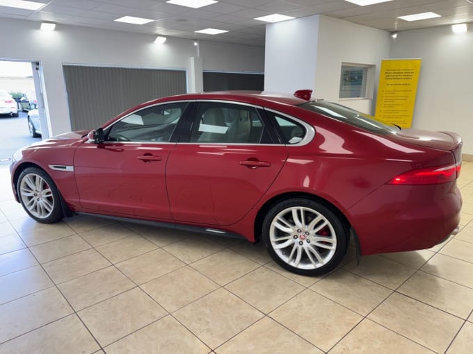 2017 Jaguar Xf