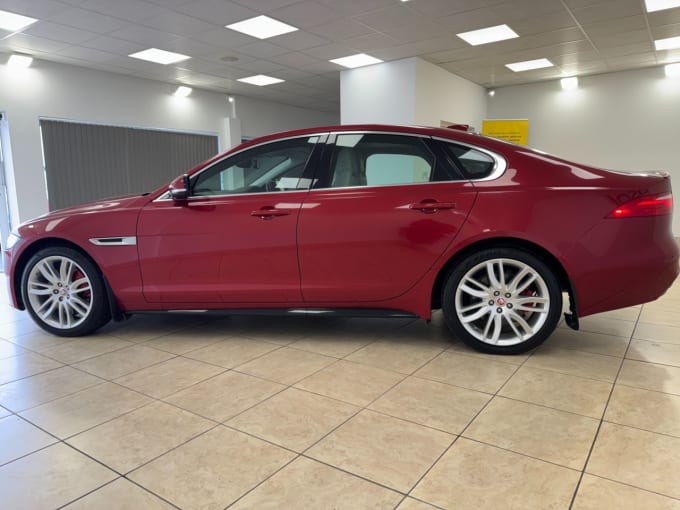 2017 Jaguar Xf