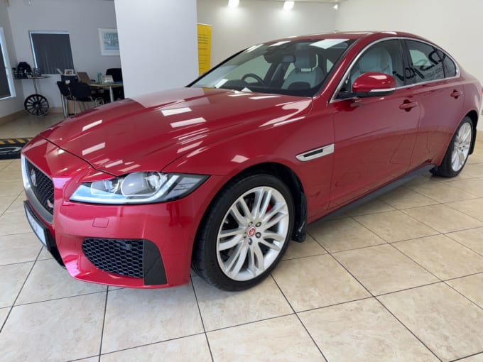 2017 Jaguar Xf