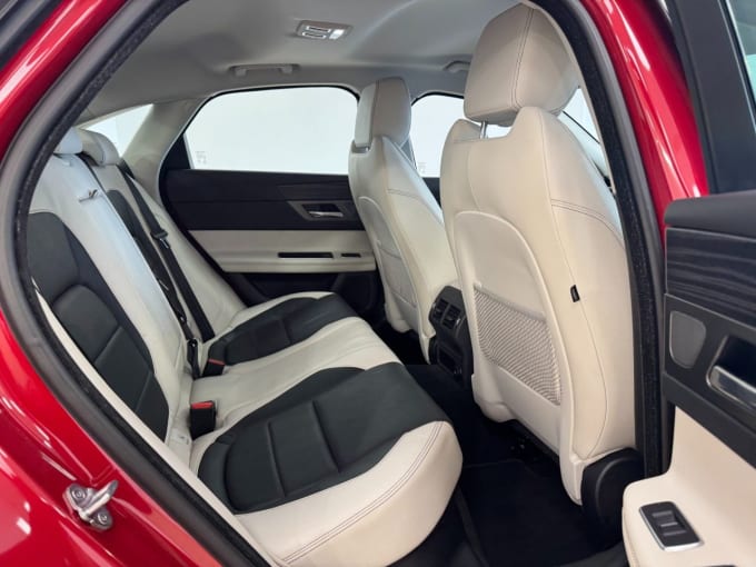 2017 Jaguar Xf