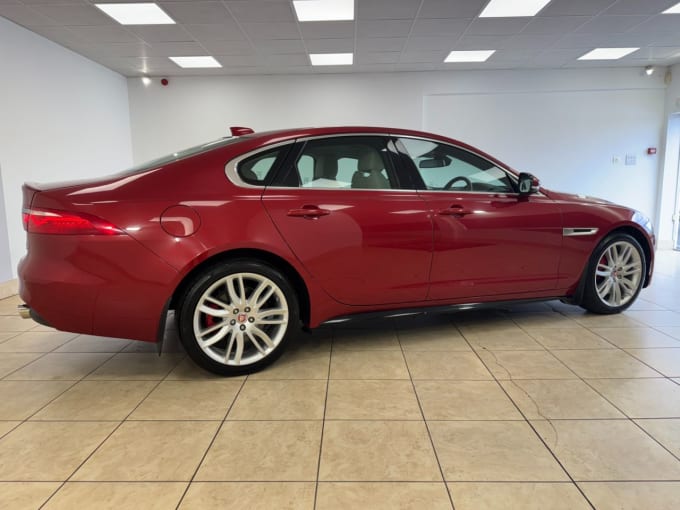 2017 Jaguar Xf