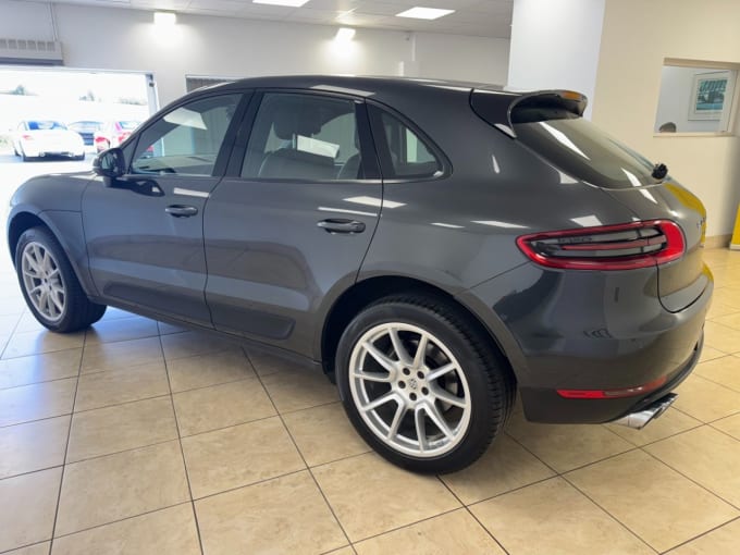 2025 Porsche Macan
