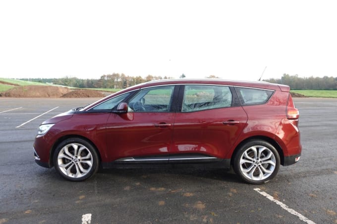 2019 Renault Scenic