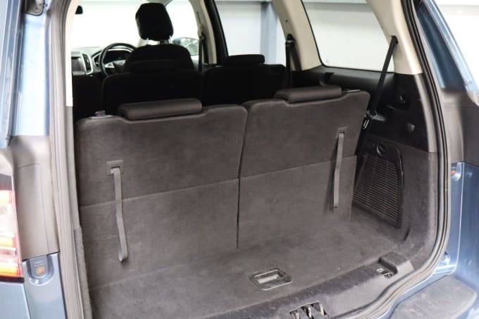 2025 Ford Galaxy