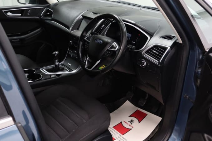 2025 Ford Galaxy