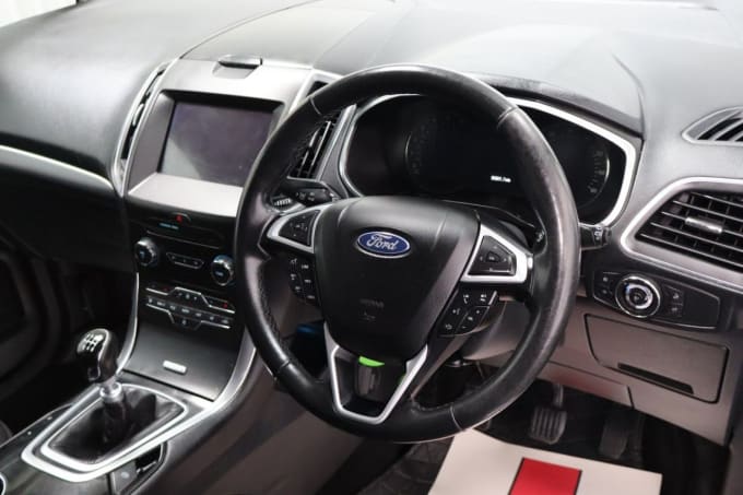 2025 Ford Galaxy