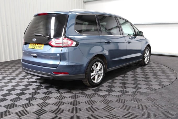 2025 Ford Galaxy