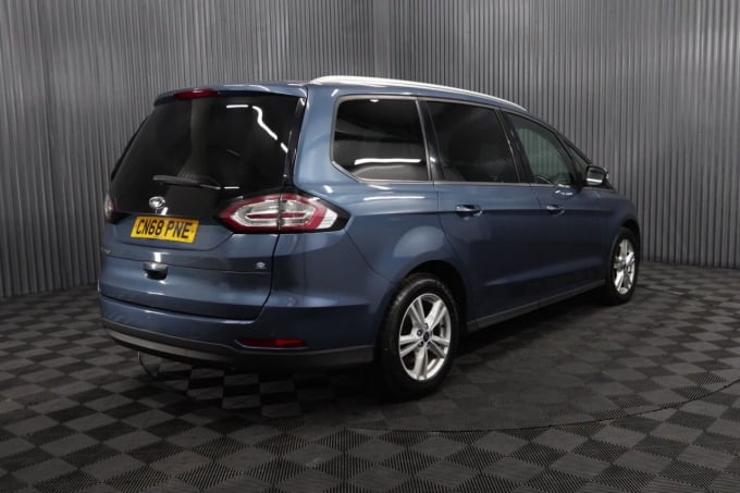 2025 Ford Galaxy