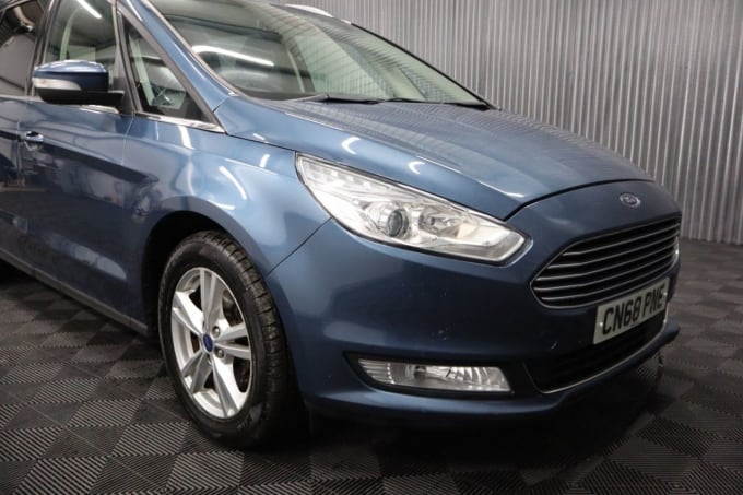 2025 Ford Galaxy