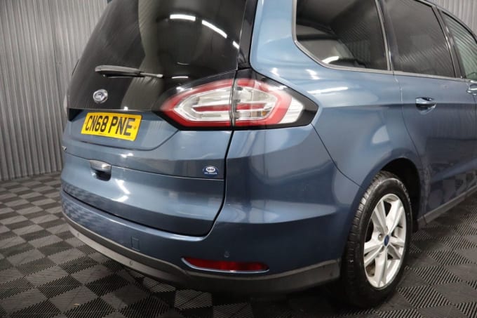 2025 Ford Galaxy
