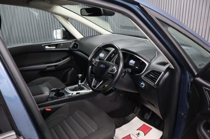 2025 Ford Galaxy