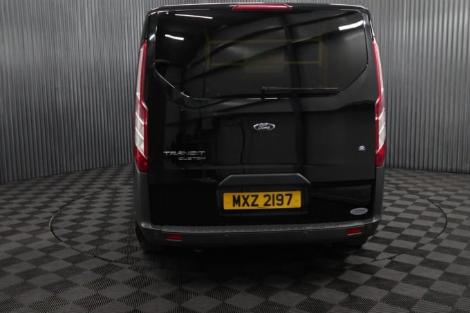 2025 Ford Transit Minibus