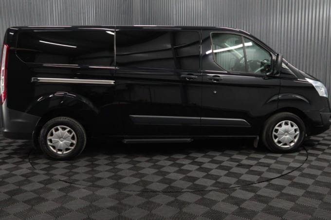 2025 Ford Transit Minibus