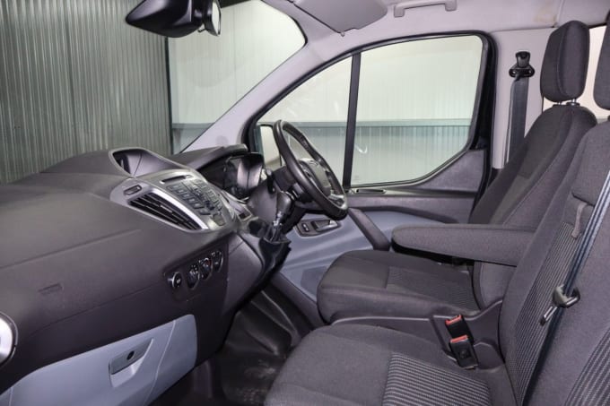 2025 Ford Transit Minibus