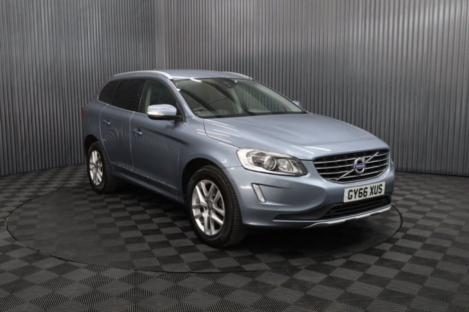 2025 Volvo Xc60