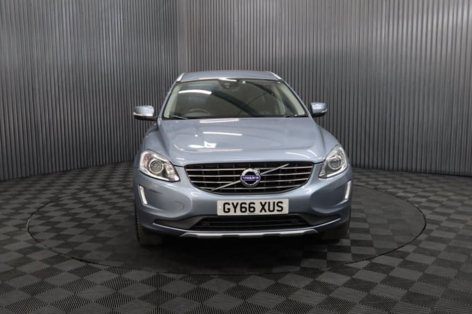 2025 Volvo Xc60