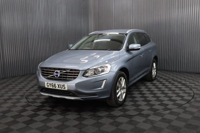 2025 Volvo Xc60
