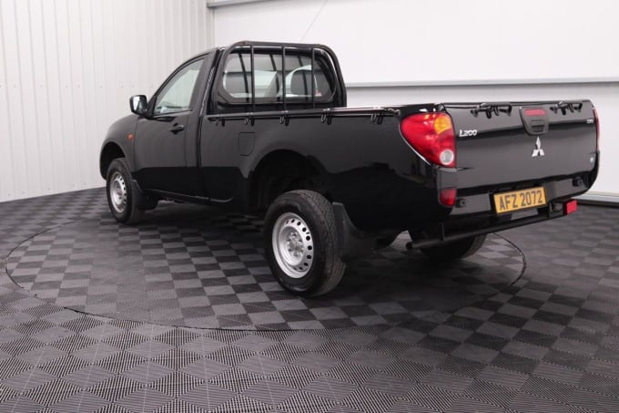2025 Mitsubishi L200