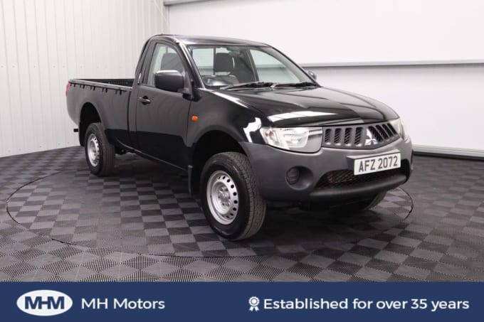 2025 Mitsubishi L200