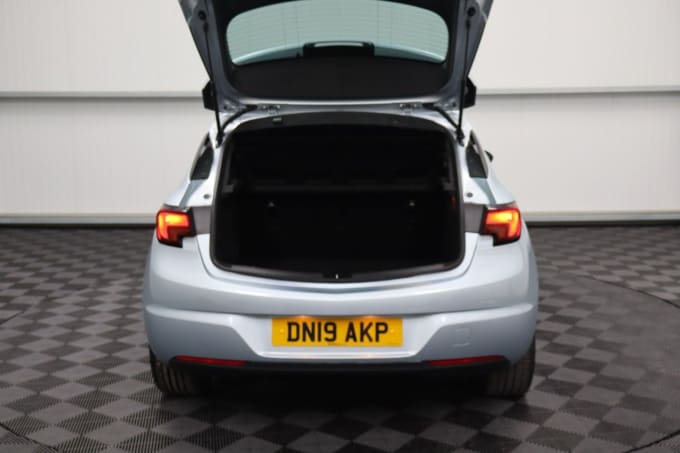 2025 Vauxhall Astra