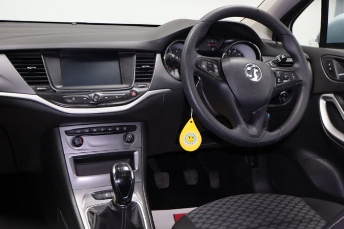 2025 Vauxhall Astra