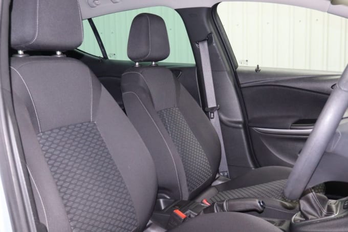2025 Vauxhall Astra