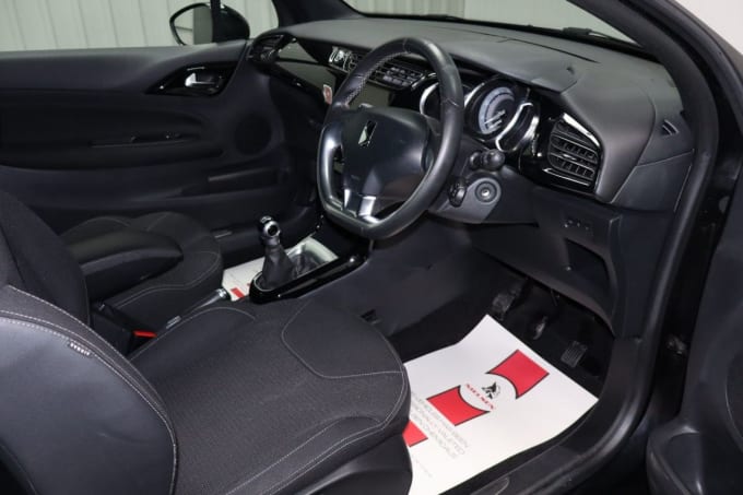 2025 Ds Automobiles Ds 3