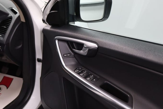 2025 Volvo Xc60