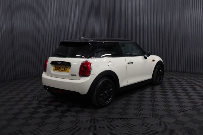 2025 Mini Hatch