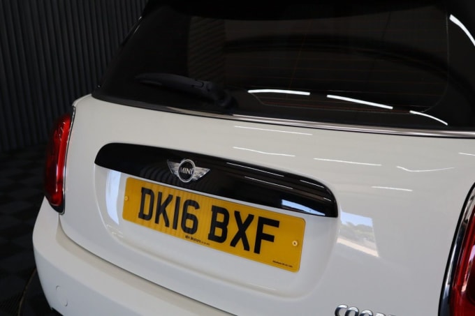 2025 Mini Hatch