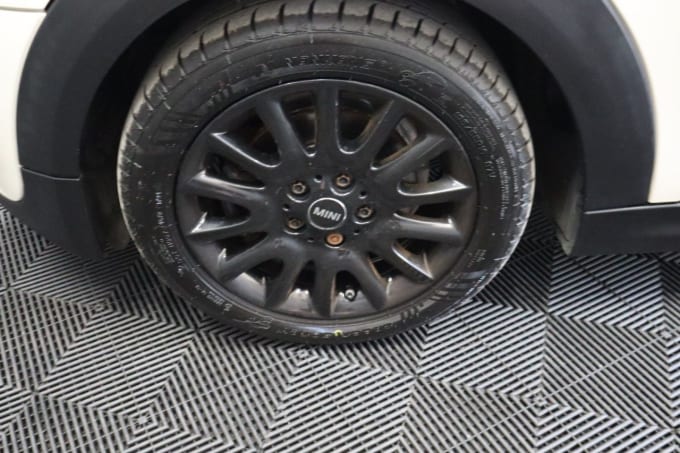 2025 Mini Hatch