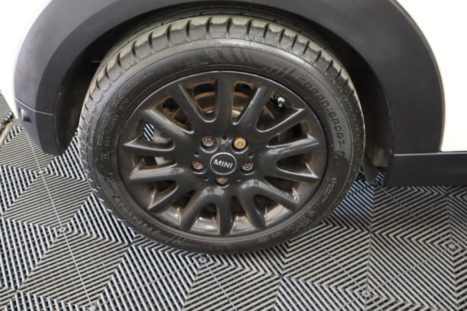 2025 Mini Hatch