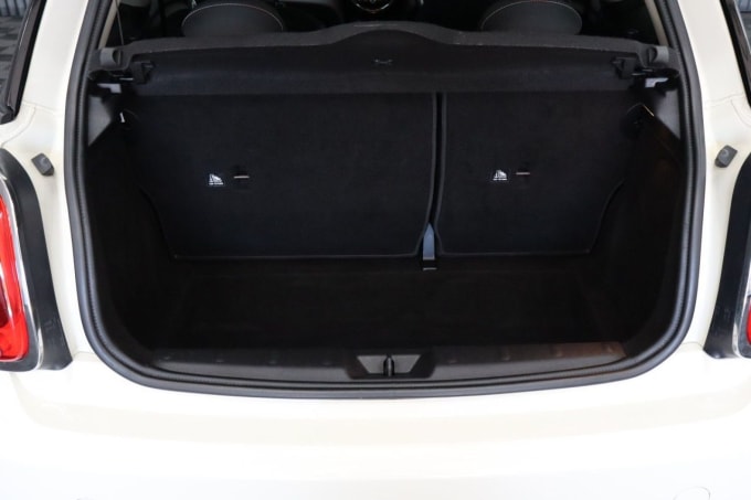 2025 Mini Hatch