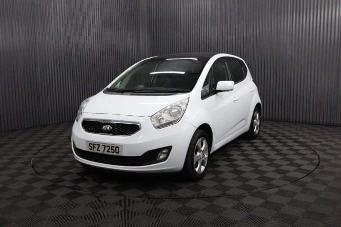 2025 Kia Venga