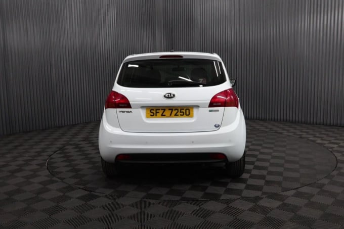 2025 Kia Venga