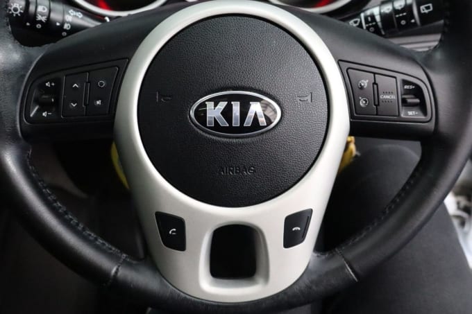 2025 Kia Venga