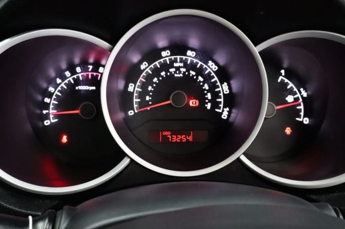 2025 Kia Venga