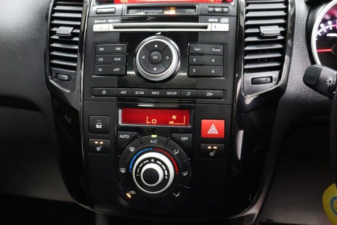 2025 Kia Venga