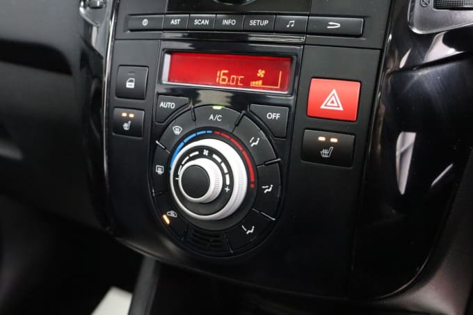 2025 Kia Venga