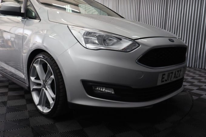 2025 Ford C-max