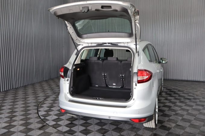 2025 Ford C-max