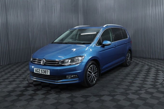 2025 Volkswagen Touran