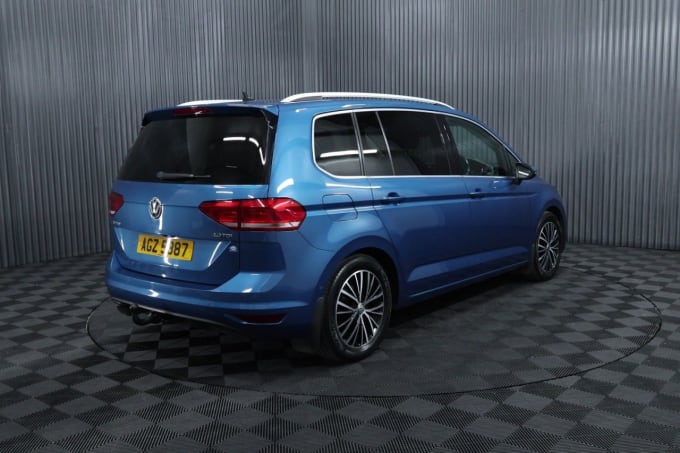 2025 Volkswagen Touran