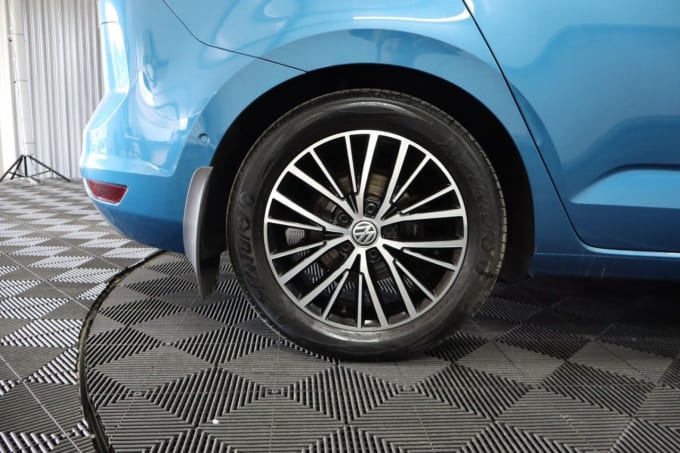 2025 Volkswagen Touran
